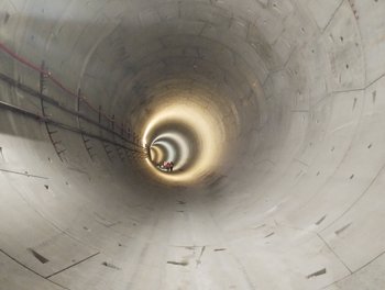 Wnętrze tunelu średnicowego w Łodzi fot. Rafał Wilgusiak