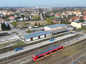 Widok z góry na stację Kościerzyna. fot. Damian Strzemkowski PLK