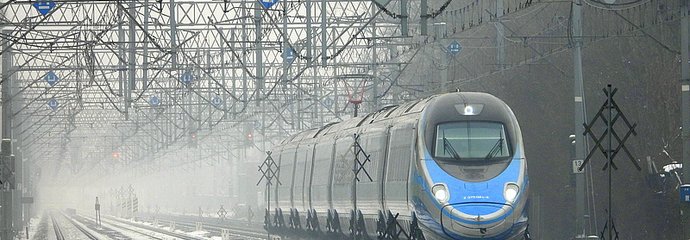 Pendolino na zimowych torach