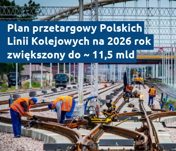 Zdjęcie przedstawiające robotników na torach, w tle most.