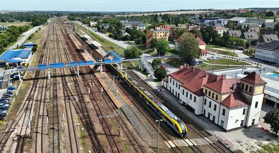 Stacja w Sędziszowie Stacja w Sędziszowie, widok z lotu ptaka, fot. Piotr Hamarnik (1)