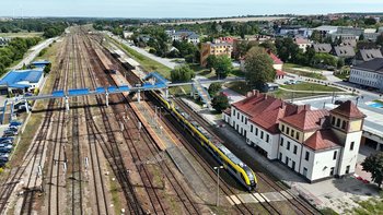 Stacja w Sędziszowie, widok z lotu ptaka, fot. Piotr Hamarnik (1)