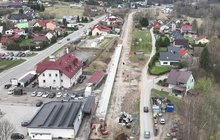 Linia nr 97 Sucha Beskidzka - Żywiec_ budowa nowych torów wraz z siecią trakcyjną,peronów, przejazdów, mostów fot. Krzysztof Dzidek (4)