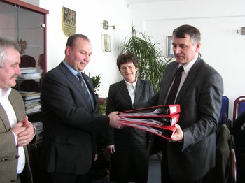 Na zdjęciu widoczni od lewej: Jerzy Skowron, Leszek Sawicki, Maria Kowalska, Krzysztof Pietras