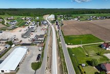 Widok z góry na linię kolejową nr 214 w Somoninie. fot. Damian Strzemkowski PLK