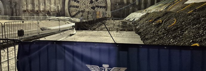 Tarcza TBM Jadwiga, po 10 miesiącach intensywnych działań, zakończyła prace wiertnicze przy pierwszym tunelu kolejowym fot. Piotr Hamarnik.jpg