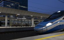Pociąg przy peronie na stacji Warszawa Zachodnia fot. Łukasz Bryłowski PLK SA